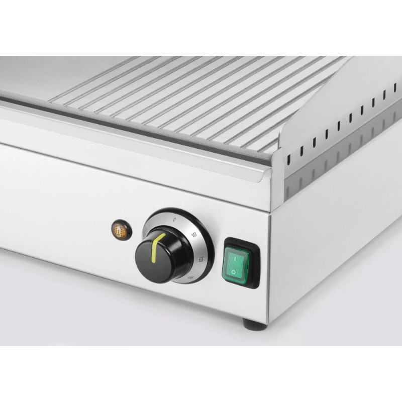 Grill rainuré 1/3 – cuisson polyvalente 3500 W | hendi