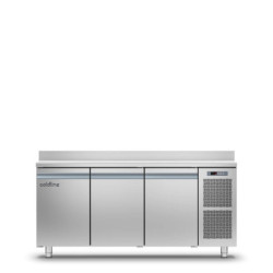 Kühltisch Smart GN 3 Türen 1780x700 mm – energieeffizient | coldline